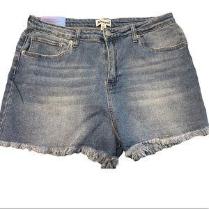 Abound denim shorts size 33 -new with tags-